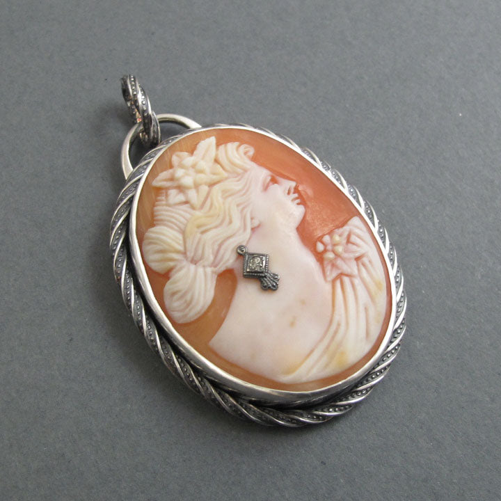 Helmet Shell Carved  Cameo, Antique Cameo Pendant, Woman's Profile, Cameo Habille, Dramatic Statement Necklace, Sterling Silver