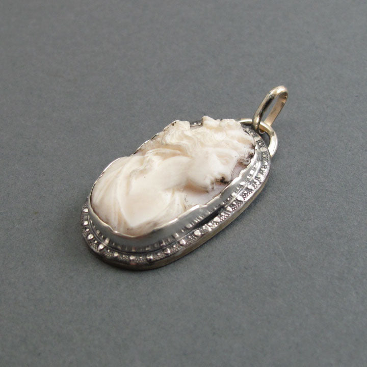 High Relief Cameo Carving, Queen Conch Shell Cameo, Antique Cameo Pendant, Woman's Profile Cameo, White and Pink Cameo Necklace